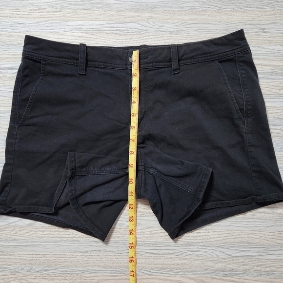 𝅺plus Size American Eagle Denim Midi Shorts - Picture 3 of 5